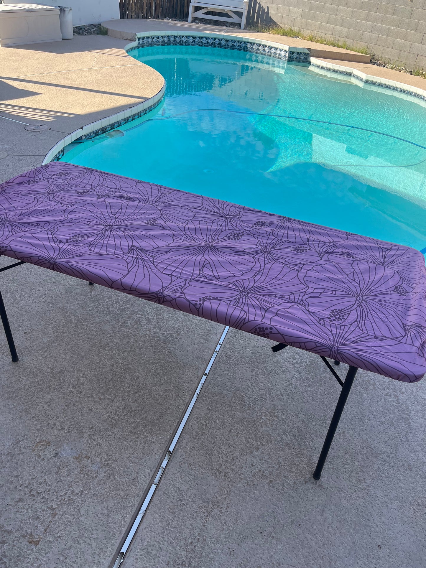 HAWAII KINE TABLE COVERS
