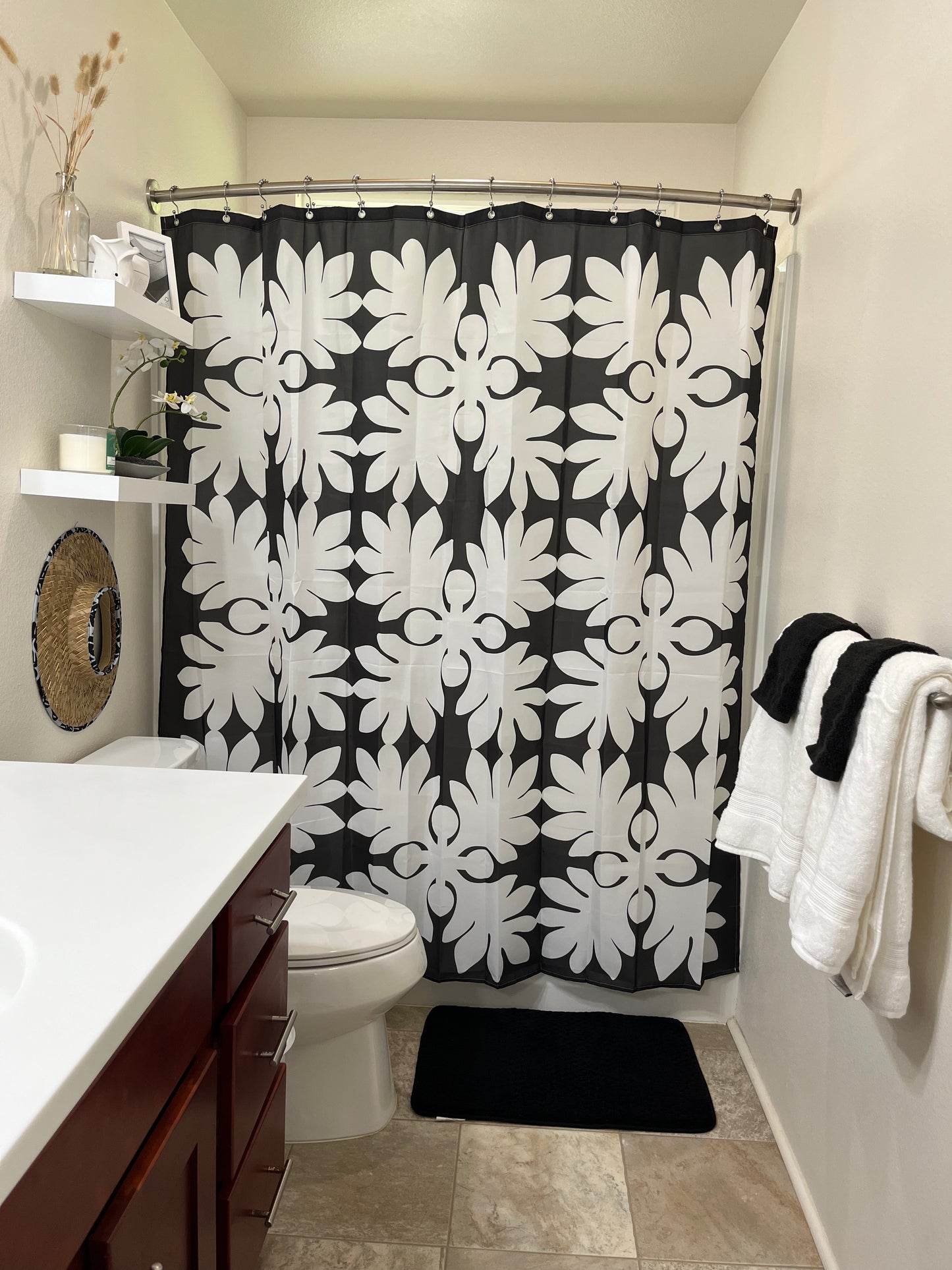 HAWAIIAN QUILT SHOWER CURTAIN