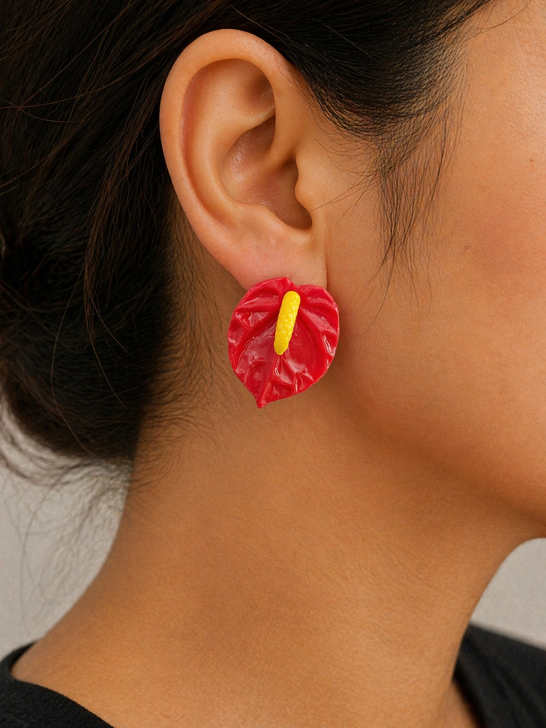 MAKALEHA ANTHURIUM STUD EARRINGS ( MINI OR 1” )