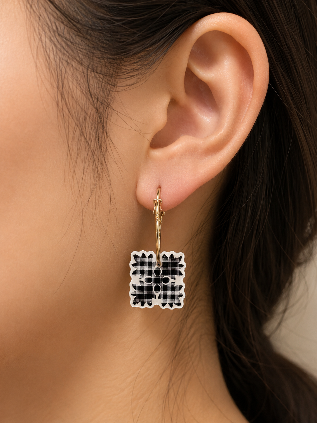 HAWAII KINE MINI HOOP EARRINGS