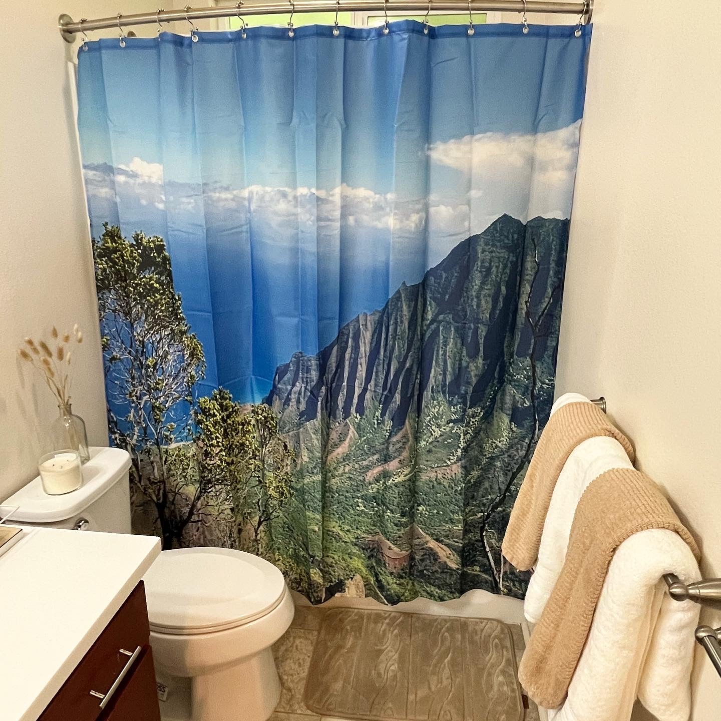 KALALAU SHOWER CURTAIN